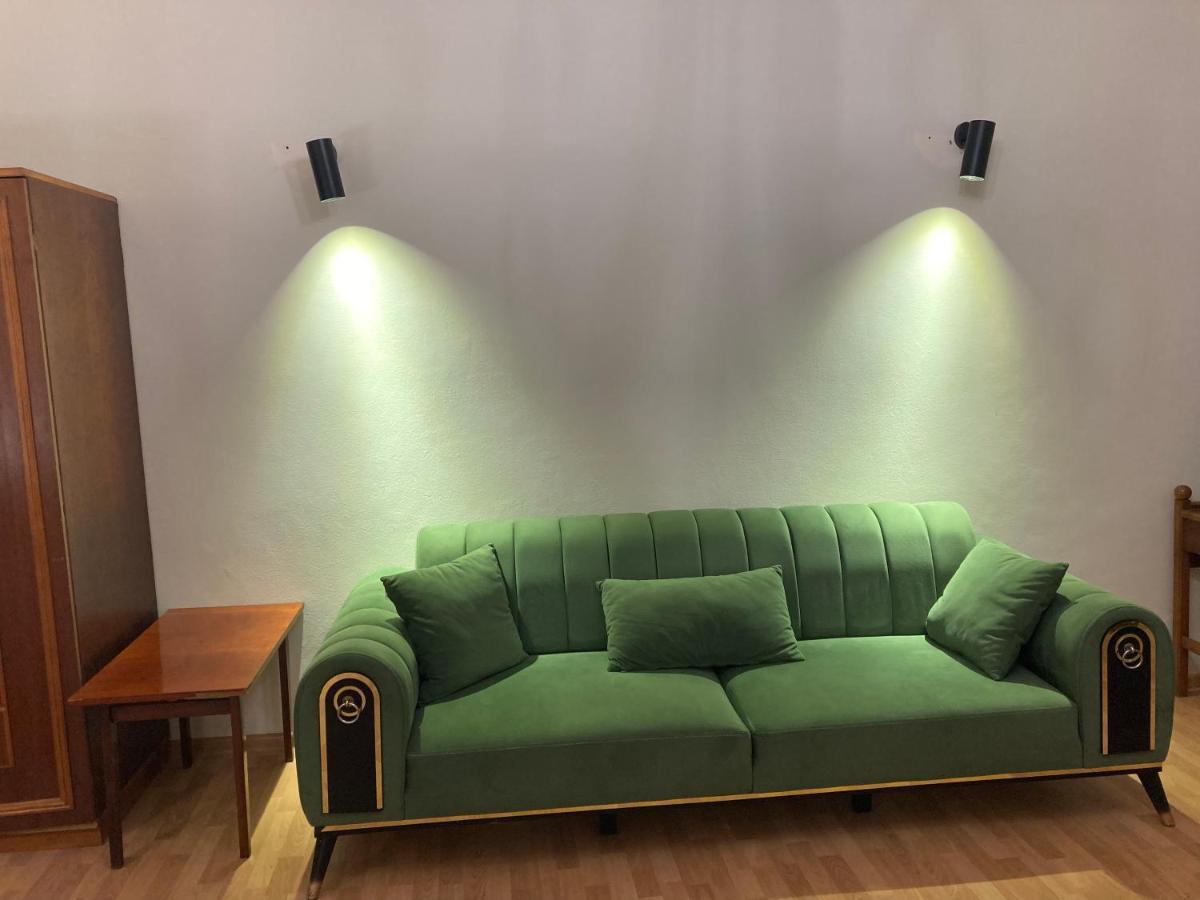 Apartment Kostava 10 바투미 외부 사진