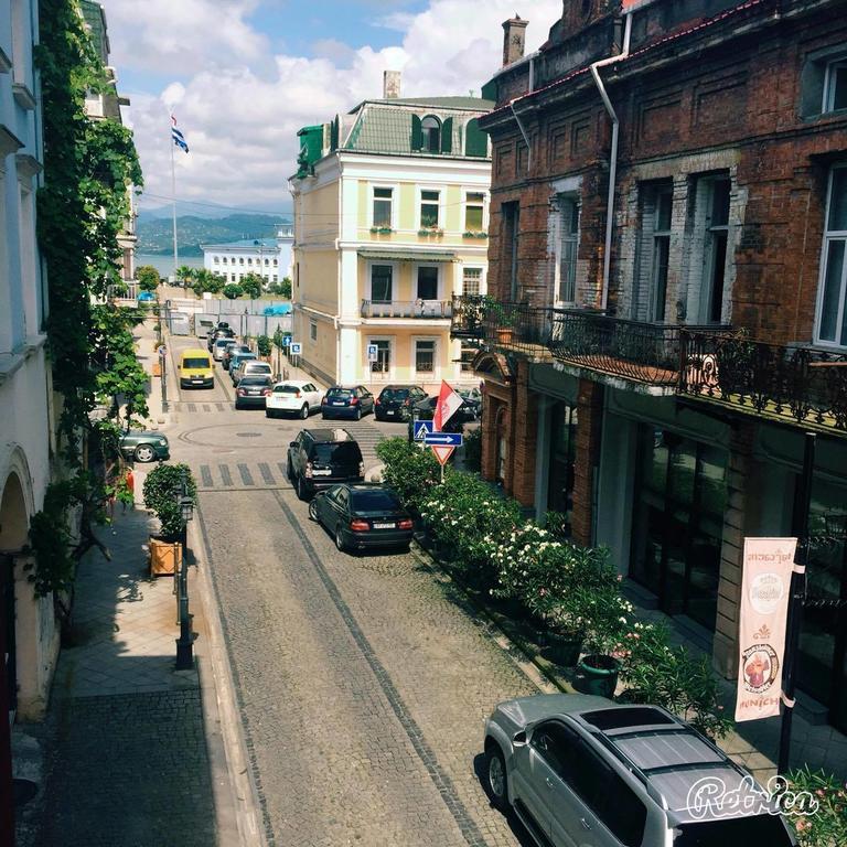 Apartment Kostava 10 바투미 외부 사진